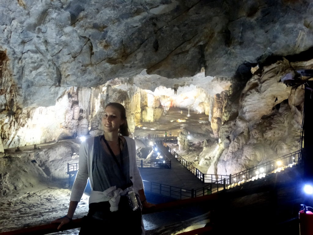 paradise cave phong nha